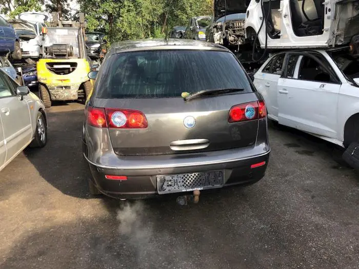 Feu arrière droit Fiat Croma