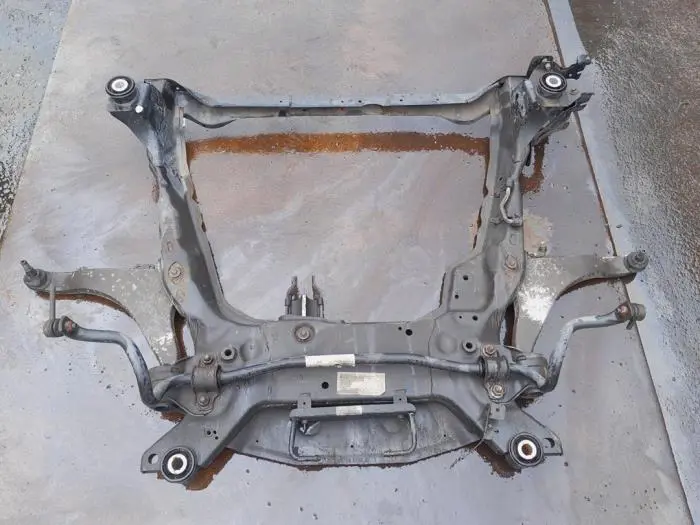 Subframe Volvo S60