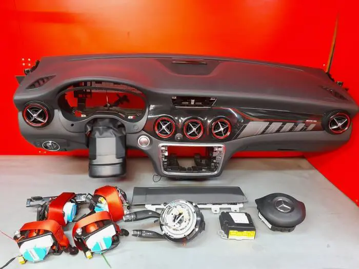 Kit airbag + tableau de bord Mercedes CLA