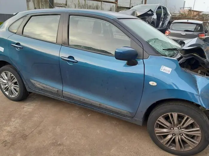 Portière 4portes avant droite Suzuki Baleno