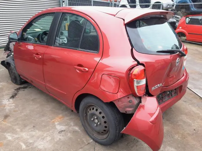 Vitre portière 4portes arrière gauche Nissan Micra