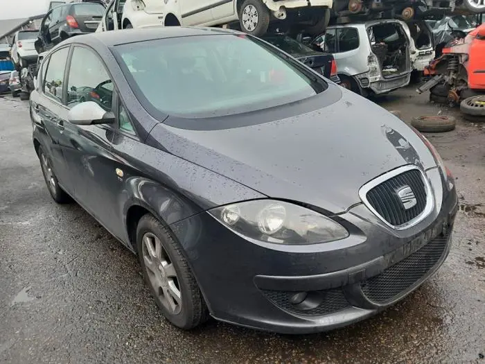 Aile avant droite Seat Toledo