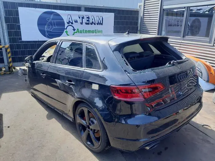 Moteur essuie-glace arrière Audi RS3