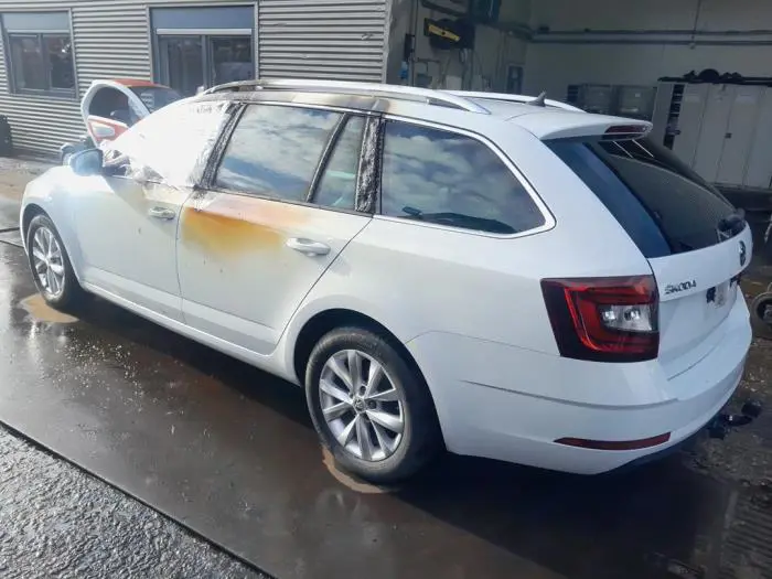 Deurslot Mechaniek 4Deurs links-achter Skoda Octavia