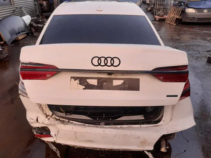 Hayon Audi A6