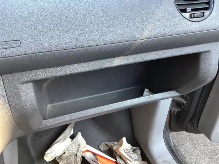 Boîte à gants Volkswagen Caddy