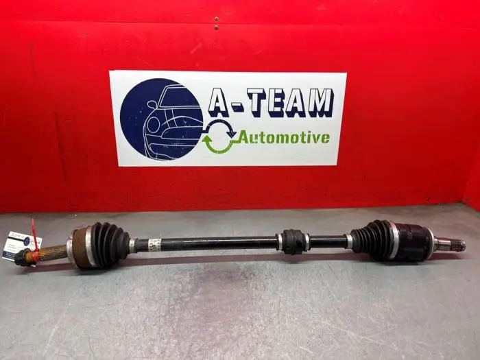 Arbre de transmission avant droit Toyota Yaris Cross