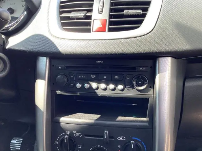 Radio/Lecteur CD Peugeot 207