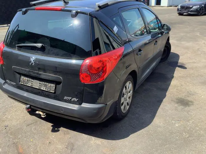 Hayon Peugeot 207