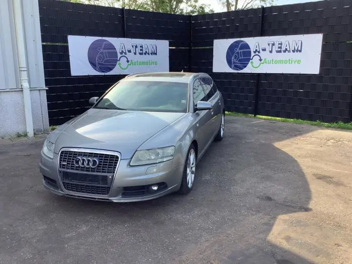 Stoel links Audi A6