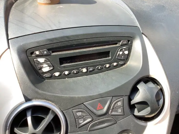 Radio/Lecteur CD Ford KA