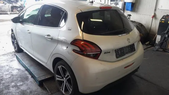 Feu arrière gauche Peugeot 208