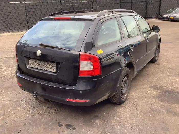 Feu arrière droit Skoda Octavia