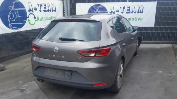 Feu arrière droit Seat Leon