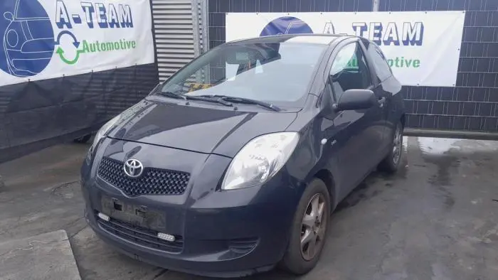 Capot Toyota Yaris