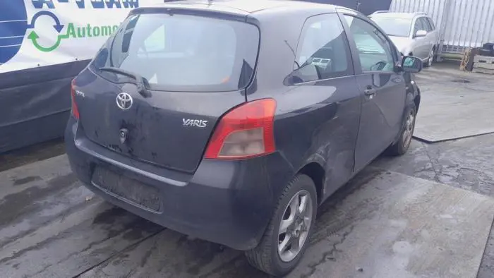 Feu arrière droit Toyota Yaris