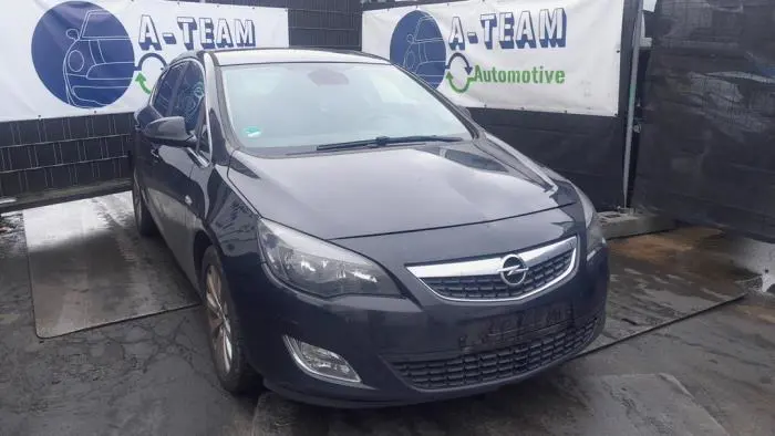 Boîtier accélérateur Opel Astra