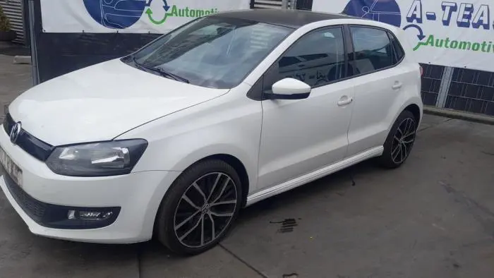 Aile avant gauche Volkswagen Polo