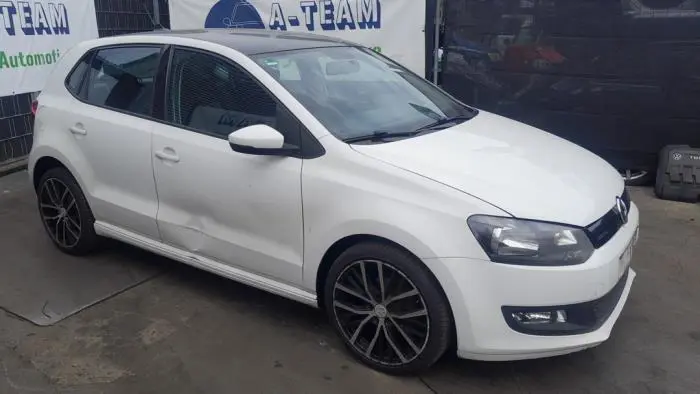 Aile avant droite Volkswagen Polo