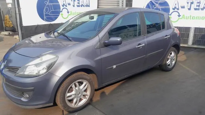 Aile avant gauche Renault Clio