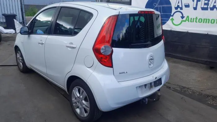 Feu arrière gauche Opel Agila