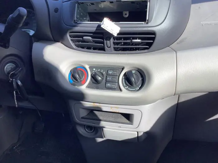 Panneau de commandes chauffage Nissan Almera Tino