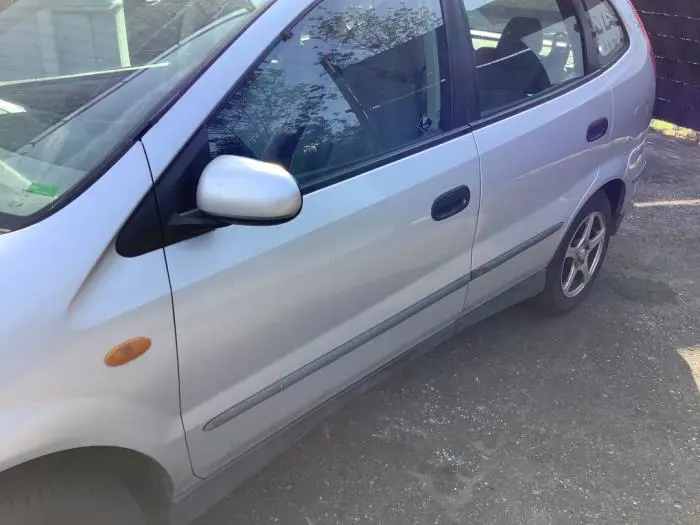 Portière 4portes avant gauche Nissan Almera Tino