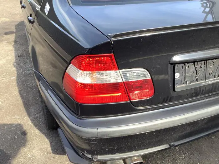 Feu arrière gauche BMW 3-Série