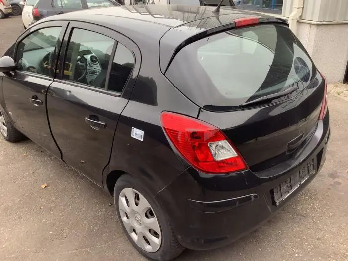 Feu arrière gauche Opel Corsa