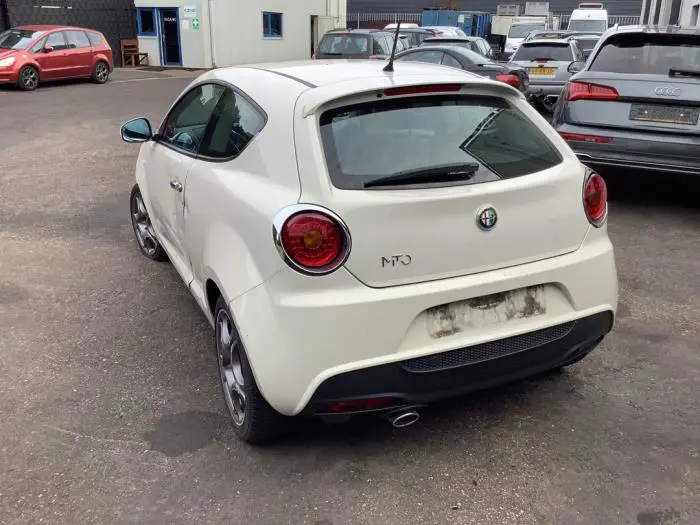 Feu arrière gauche Alfa Romeo Mito