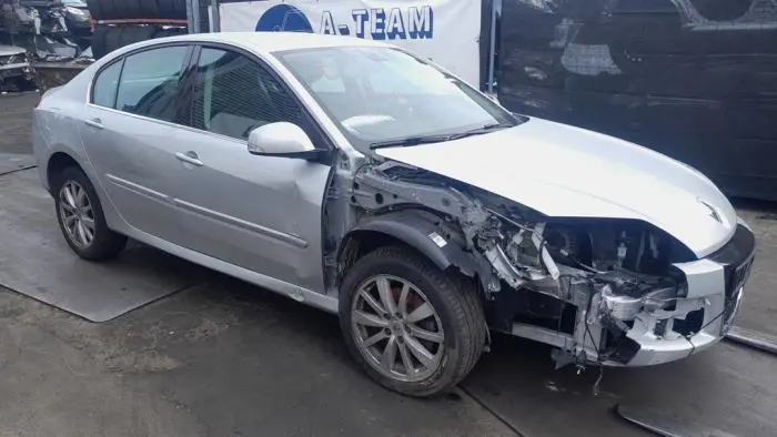 Joint avant droit Renault Laguna