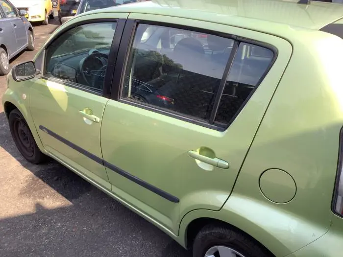 Portière 4portes arrière gauche Daihatsu Sirion