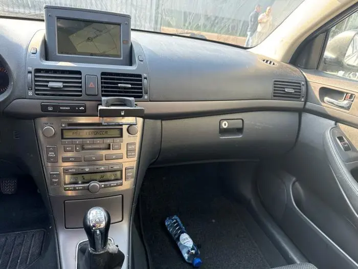 Système navigation Toyota Avensis