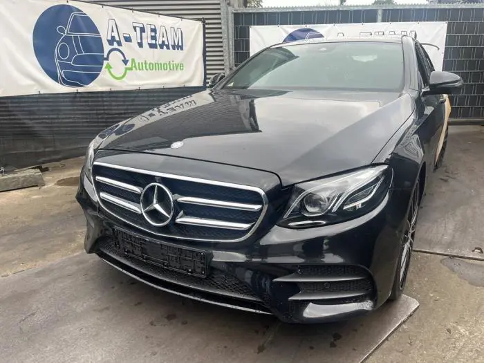 Aile avant gauche Mercedes E-Klasse