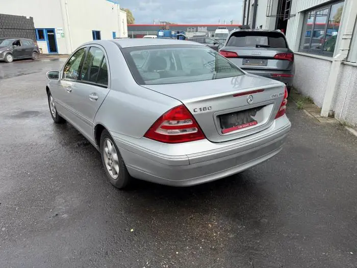 Feu arrière gauche Mercedes C-Klasse