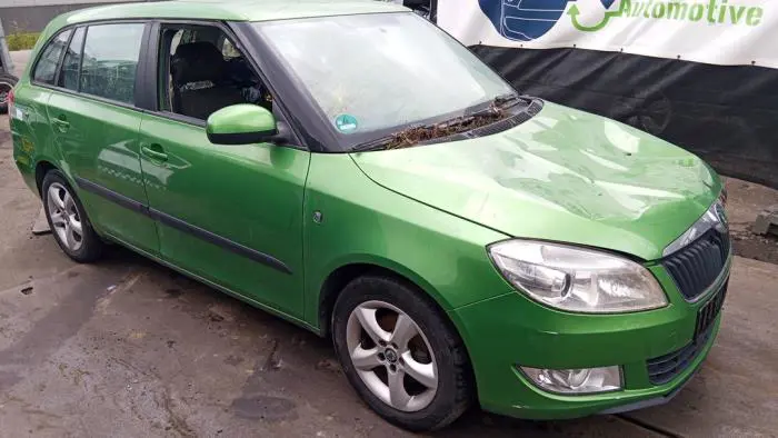 Portière 4portes avant droite Skoda Fabia