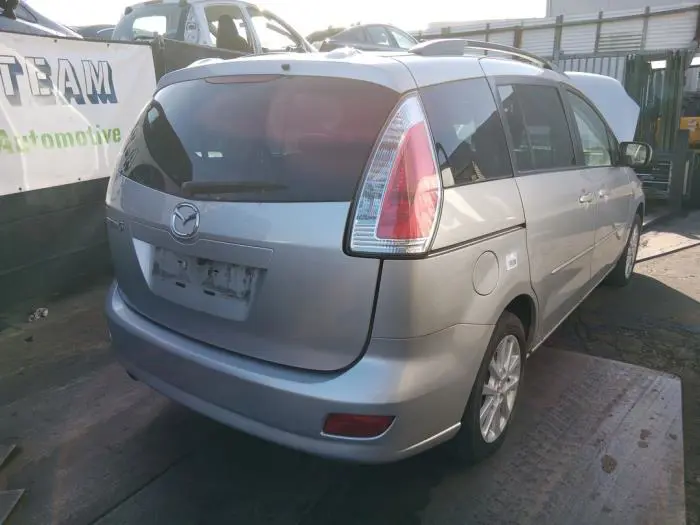 Feu arrière droit Mazda 5.