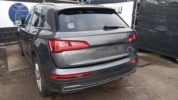 Feu arrière gauche Audi Q5