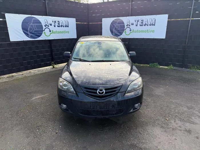 Panneau avant Mazda 3.