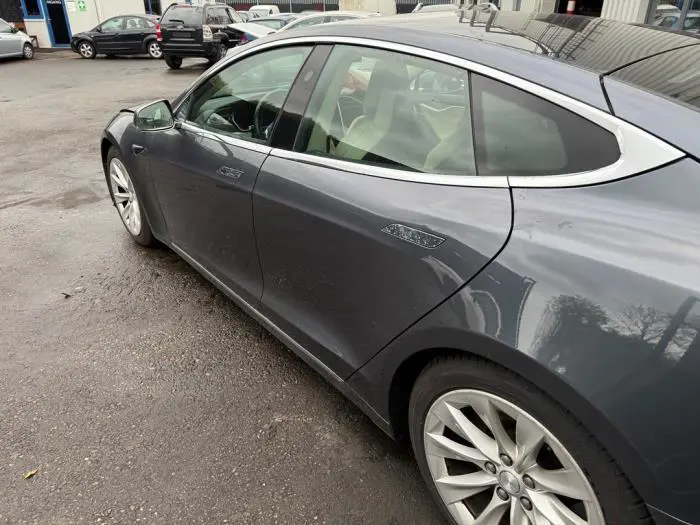 Poignée portière 4portes arrière gauche Tesla Model S