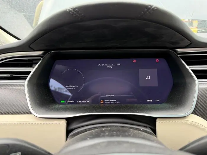 Instrument de bord Tesla Model S