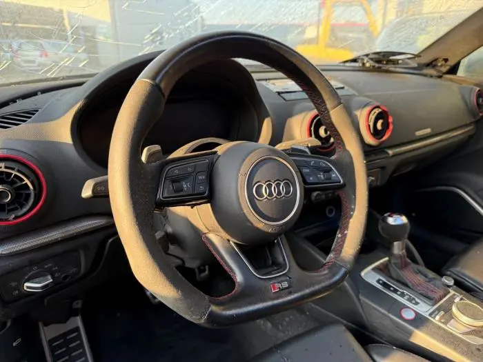 Volant Audi RS3