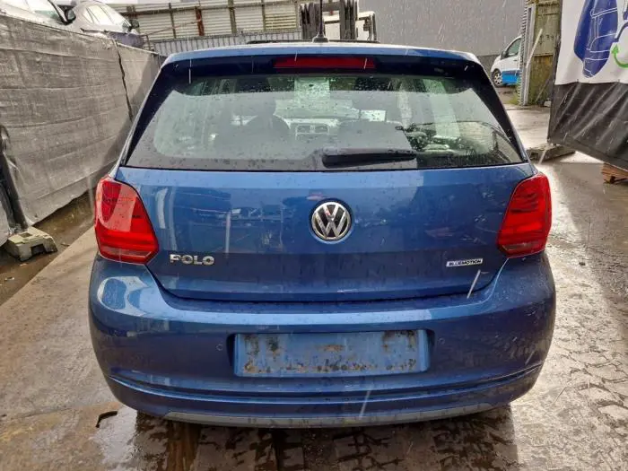 Hayon Volkswagen Polo 14-