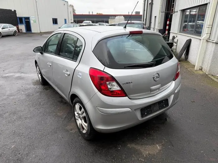 Feu arrière gauche Opel Corsa