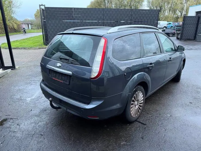 Feu arrière droit Ford Focus