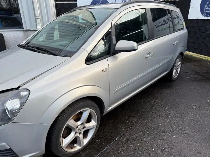 Aile avant gauche Opel Zafira B