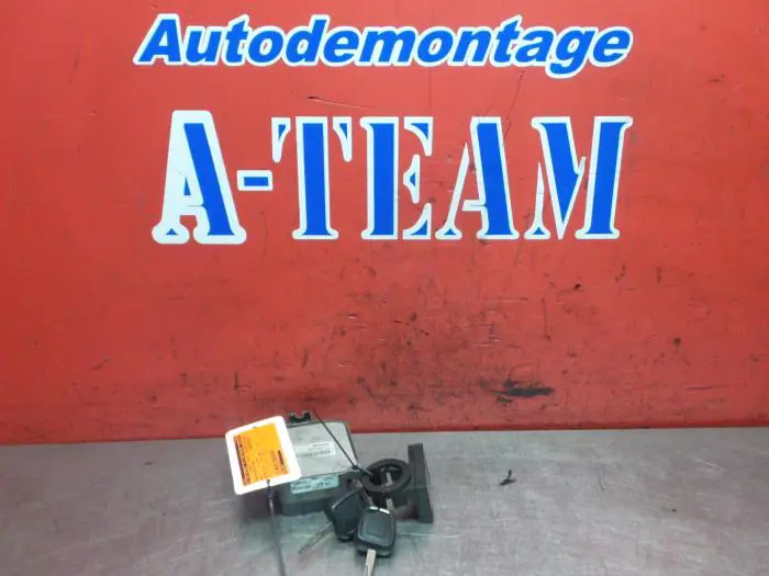 Ordinateur gestion moteur Opel Vectra